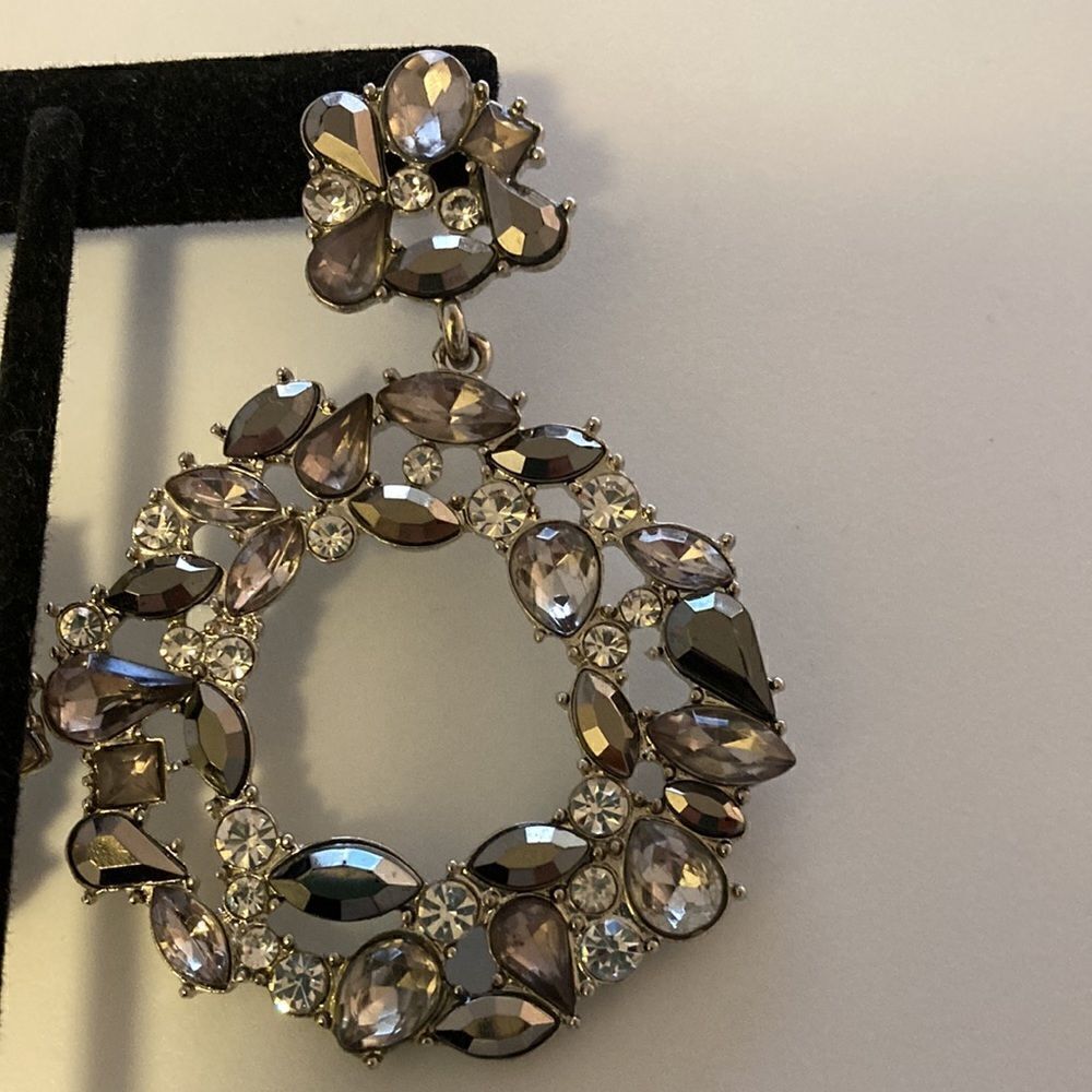 Handcrafted Large Round Crystal & Silver-tone Earrings with Post Closure. NWOT. - Picture 5 of 6